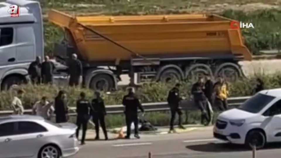 Geri manevra yapan tır yaşlı adama çarptı