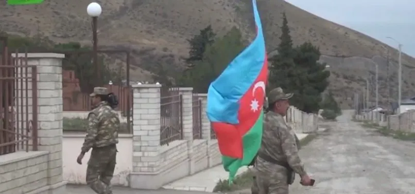 Dağlık Karabağ'da kurtarılan köylerde ezan okunmaya başlandı! Bazı bölgelerde bayraklar asıldı