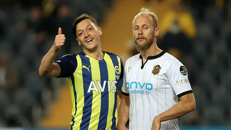 2021 yılında Google'da en çok kim arandı? Mesut Özil, Burak Elmas, Miralem Pjanic...