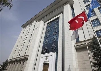 AK Parti'den Cumhuriyet gazetesine 100 bin liralık tazminat davası: “Atılan manşet en hafif tabiriyle itibar suikastıdır”