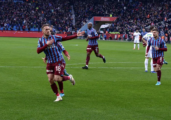 Trabzonspor: 1 - Kasımpaşa: 0 MAÇ SONUCU | Fırtına yeni yıldızı Visca ile güldü - 1