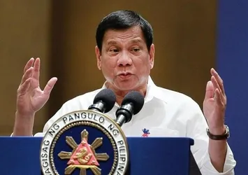 Duterte'den komünist isyancılara uyarı