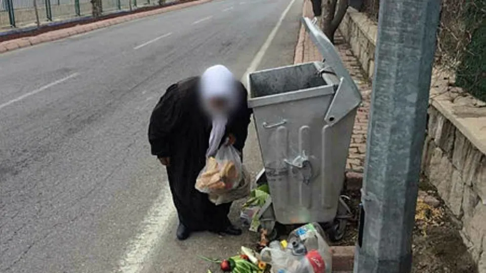 Akıllara durgunluk veren dilencilik yöntemi! Rezidansta kalıp milletin cebindeki sadakaya göz diktiler