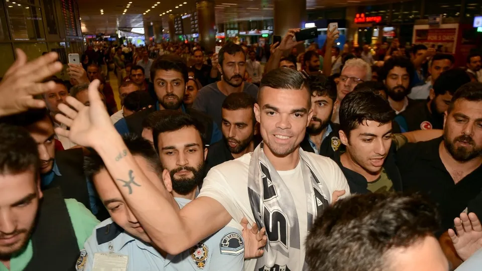 Beşiktaş'ın bomba transferi Pepe İstanbul'da