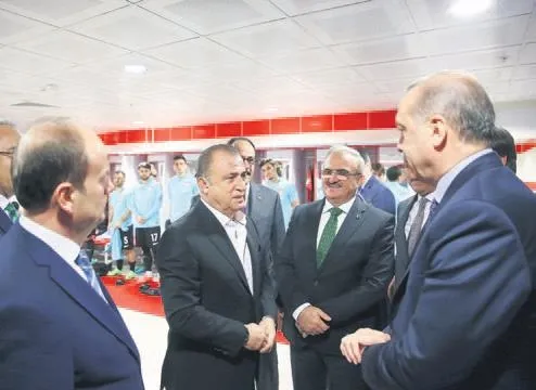 Erdoğan'dan Ay-Yıldızlılara destek - 1