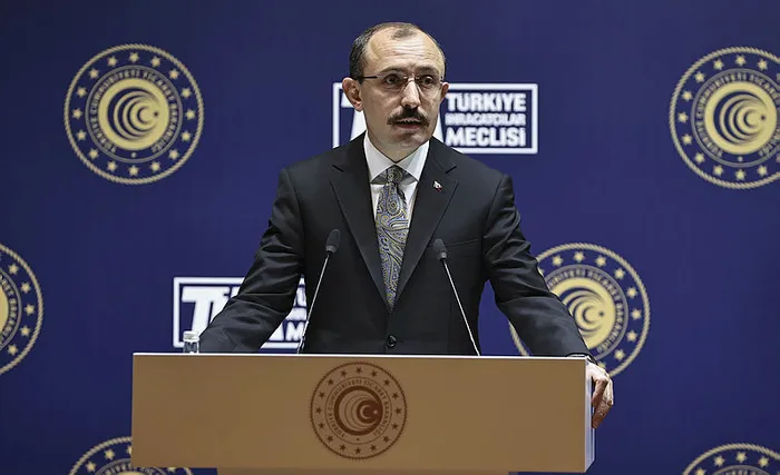 Son dakika: İhracatta Cumhuriyet tarihinin rekoru kırıldı! 2021 hedefi bile aşıldı