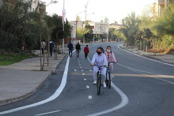 KKTC’de Kovid-19 kısıtlamaları vaka artışı nedeniyle devam edecek