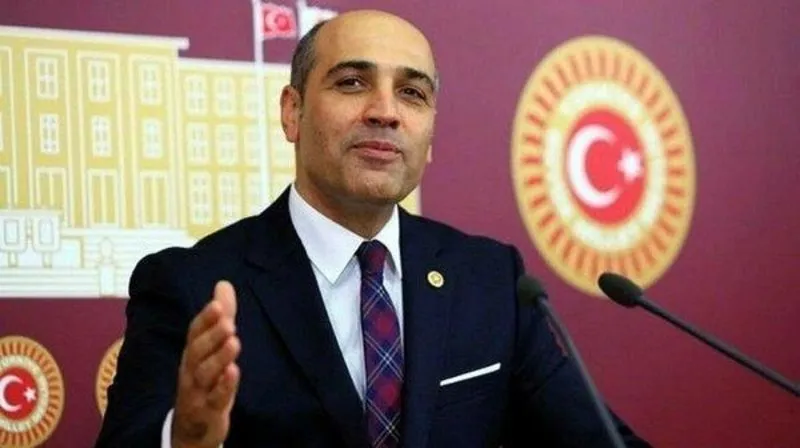 Chp Li Vekil Fikret Sahin Kayinpeder Hatirina Ihaleyi Iptal Ettirmis