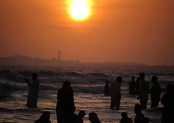 Pakistan’da derece 53,5'i gösterdi
