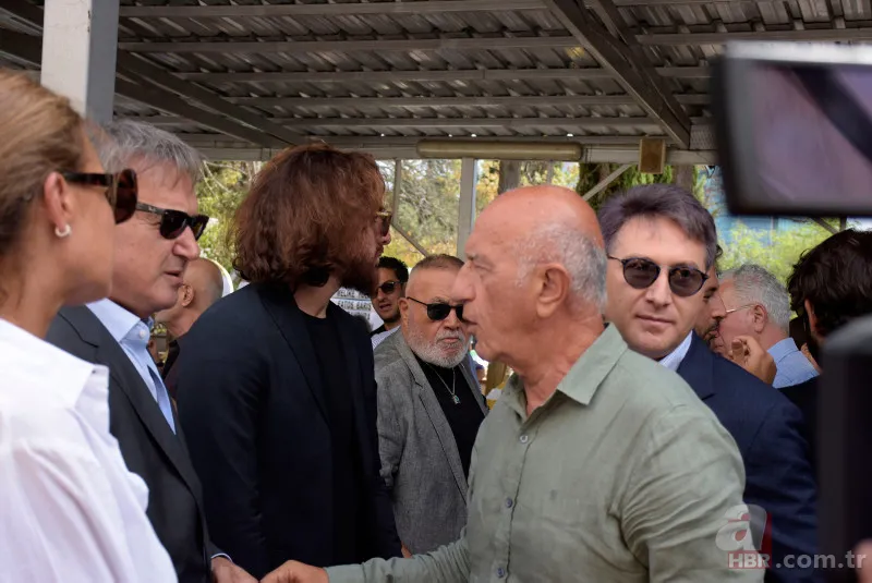 Evinde ölü bulunmuştu! Cem Büyükhanlı son yolculuğuna uğurlandı 4