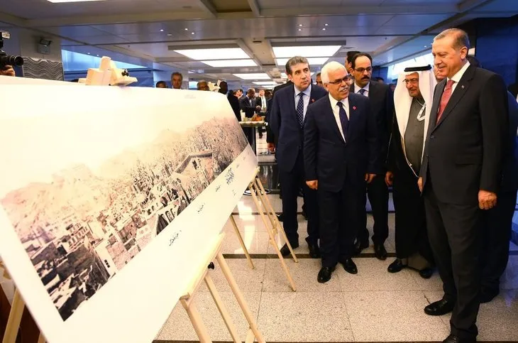 Erdoğan hat sanatları sergisini açtı