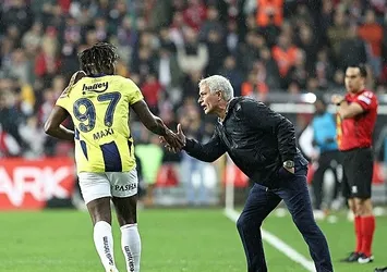 Fenerbahçe'de Jose Mourinho hedef tahtasında! Tazminatı belli oldu