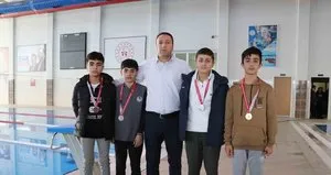 Hakkari’de yüzme şampiyonası finali yapıldı