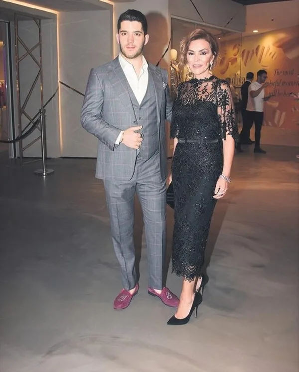kemal-gulman-ve-feryal-gulmanin-olayli-yalisina-vip-onlem-sucustu-yakalandilar-1652950873839.jpeg Kemal Gülman ve Feryal Gülman'ın olaylı yalısına VIP önlem! Suçüstü yakalandılar - 3