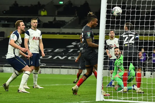 İlk finalist Tottenham: Brentford’u 2-0’lık skorla geçtiler