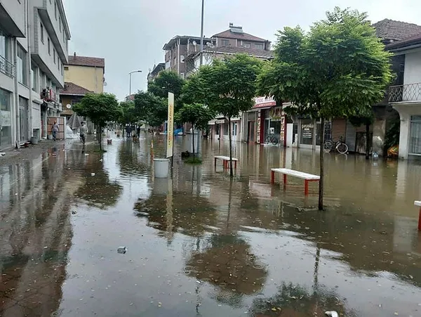 Aile ve Sosyal Hizmetler Bakanlığı'ndan selden etkilenen bölgelere 2,5 milyon TL destek - 1