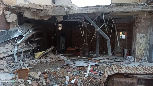 1636523457676.jpg Arama kurtarma çalışmaları 9 saatte tamamlandı! Malatya'da çöken binanın enkazını kaldırma çalışmaları sürüyor - 2
