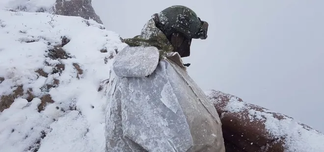 Mehmetçik’ten eksi 25’te vatan nöbeti! Kar kış demeden görev başında