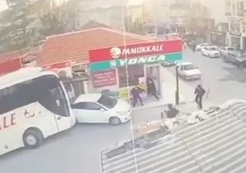 Otogardan çıkış yapan yolcu otobüsü dehşet saçtı! Önüne çıkanı sürükledi