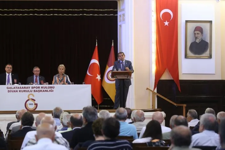 Galatasaray’da başkan Dursun Özbek duyurdu: Transferlerimize başlıyoruz