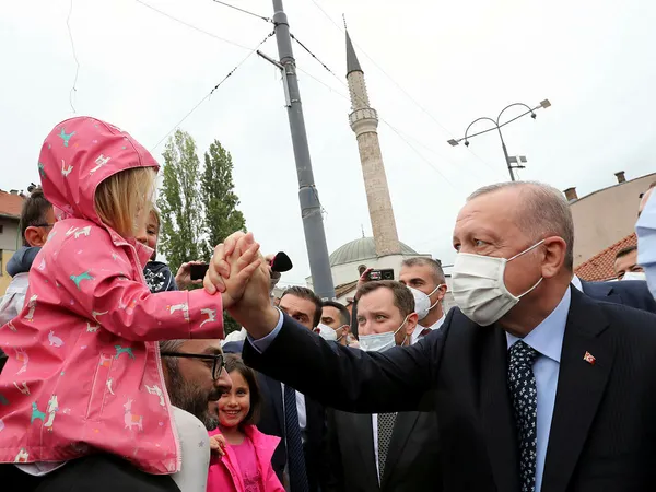 Başkan Recep Tayyip Erdoğan’dan Bosna Hersek’te Kur’an-ı Kerim tilaveti