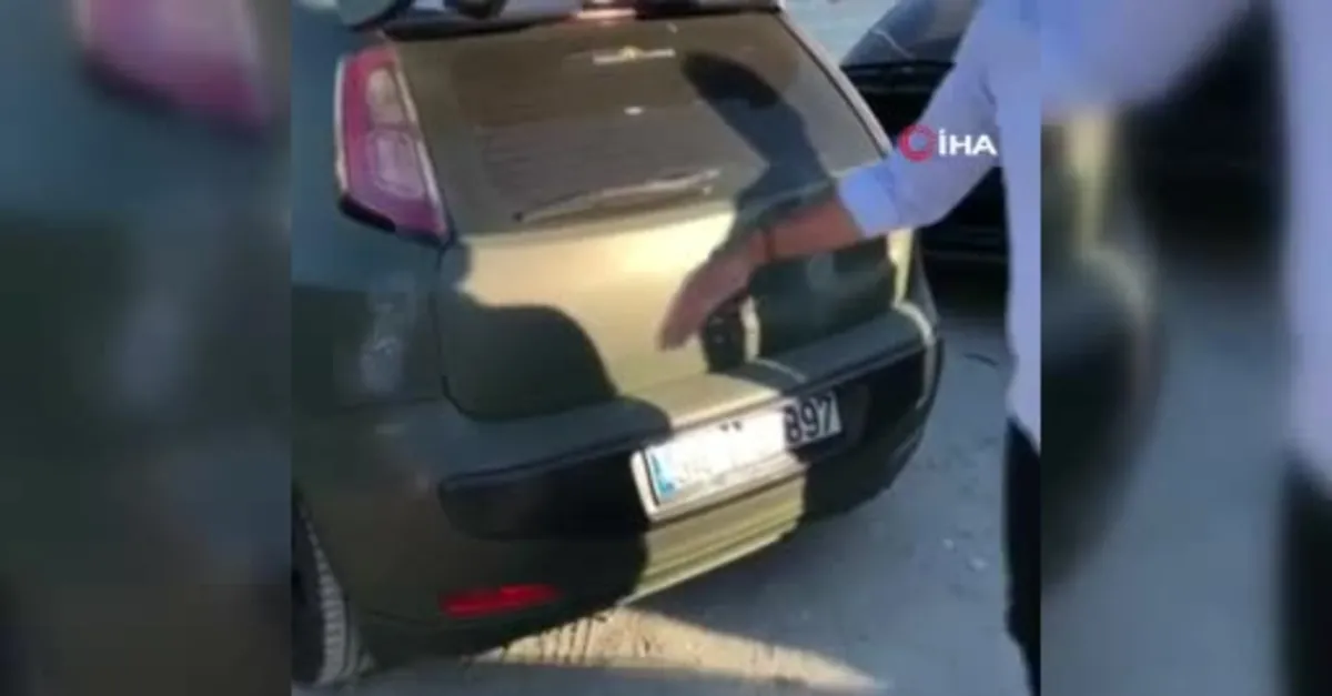 Beylikdüzü'nde skandal olay! Hatalı park eden aracı tekmeledi