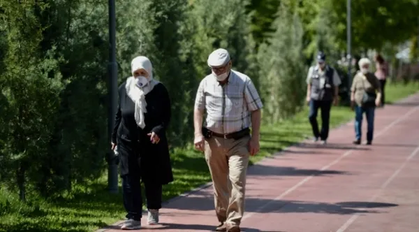 Son dakika: İstanbul’da 65 yaş üstüne sokağa çıkma kısıtlaması