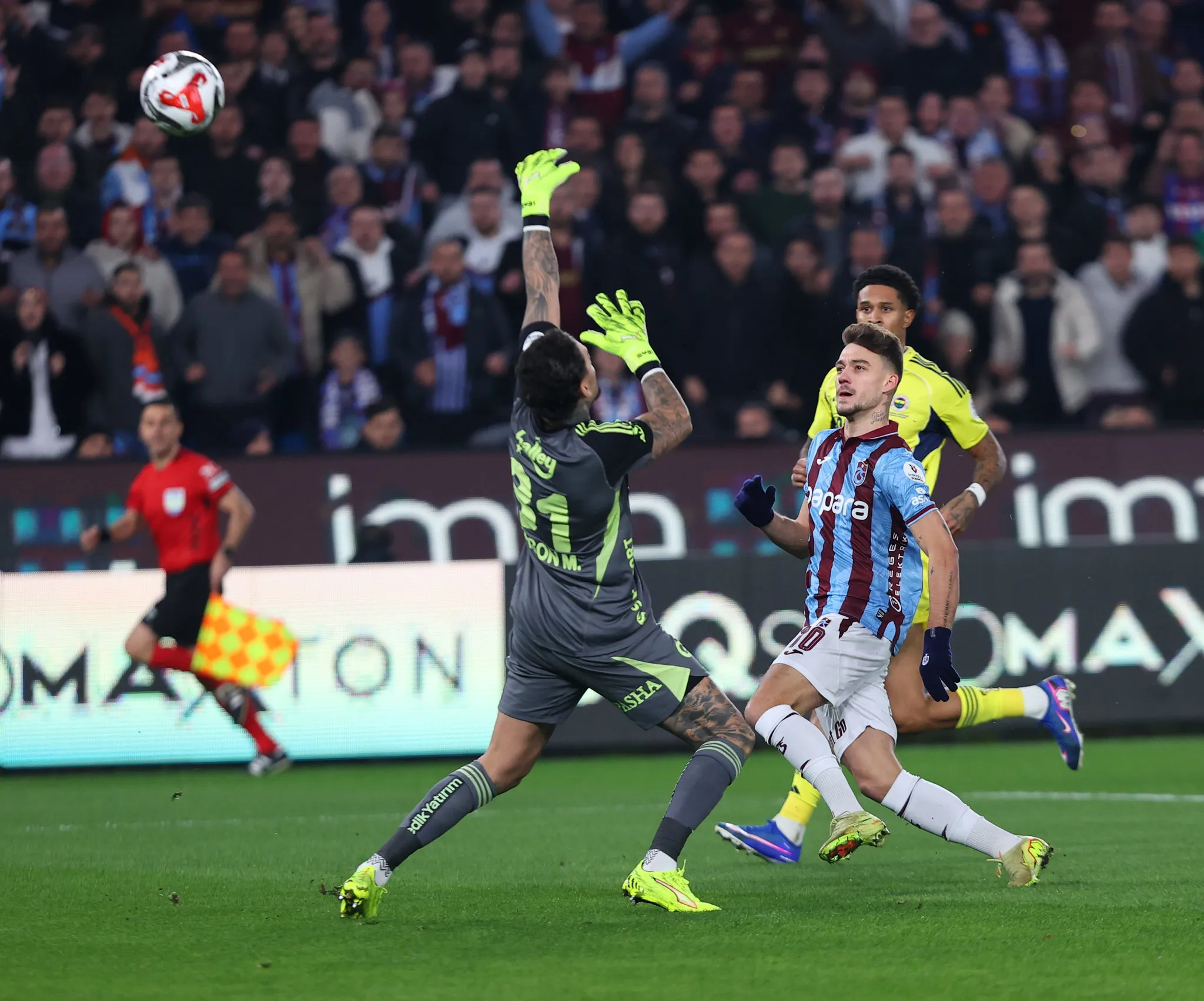 Karadeniz'de Fenerbahçe rüzgarı! Kanarya deplasmanda galibiyete uçtu