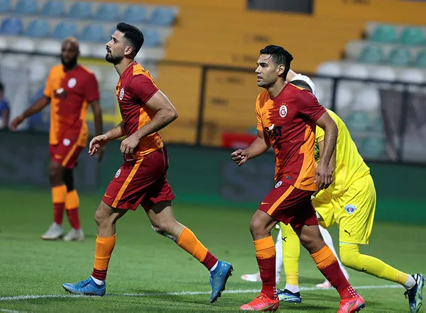 galatasaray-hazirlik-macinda-kasimpasayi-4-golle-maglup-etti-1625951463085.jpg Galatasaray hazırlık maçında Kasımpaşa'yı 4 golle mağlup etti - 2