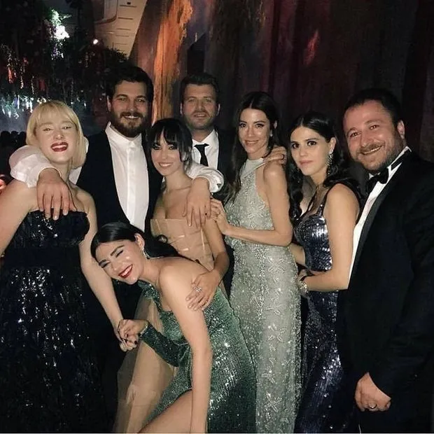 Duygu Sarisin Kimdir Cagatay Ulusoy Un Sevgilisi Duygu Sarisin Kac Yasinda Nereli
