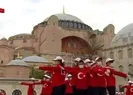 Son dakika: Ayasofya Camii önünde 15 Temmuz koreografisi