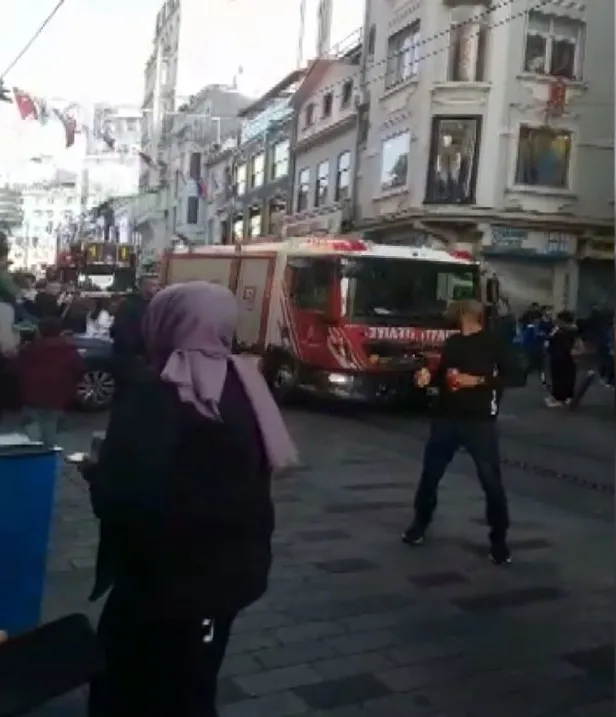 İstiklal Caddesi ne oldu? Taksim’de bomba mı patladı? TAKSİM BEYOĞLU PATLAMA | Ölü ve Yaralı var mı? PATLAMA ANI GÖRÜNTÜLERİ