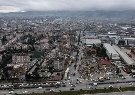 1200 kişiye mezar olmuştu! O müteahhidin gerçek mesleği şoke etti!