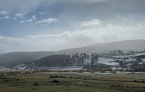 Son dakika: Ardahan’da yoğun kar ve tipi!