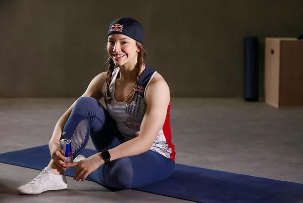 Son dakika: Milli sporcu Ayşe Begüm Onbaşı’ya Ankara’da coşkulu karşılama