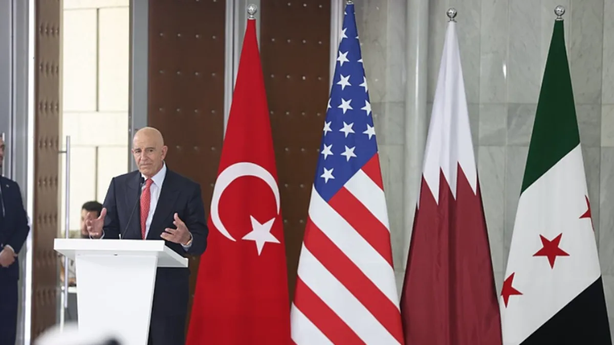 Atina Türk diplomasinin gölgesinde kaldı ABD Büyükelçisi Barrack'ı hedef aldı! Yunan gazeteden "Türk ajanı" suçlaması