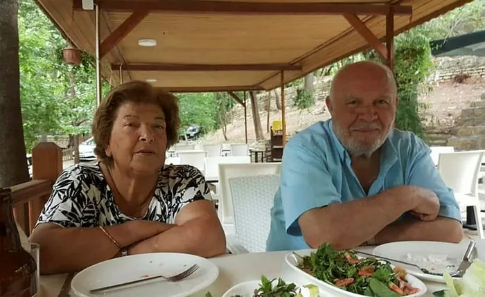 Ünlü halk müziği sanatçısı Musa Eroğlu’nun eşi Fatma Eroğlu vefat etti - 1