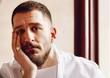 Ünlü oyuncu Uraz Kaygılaroğlu'nun acı günü!