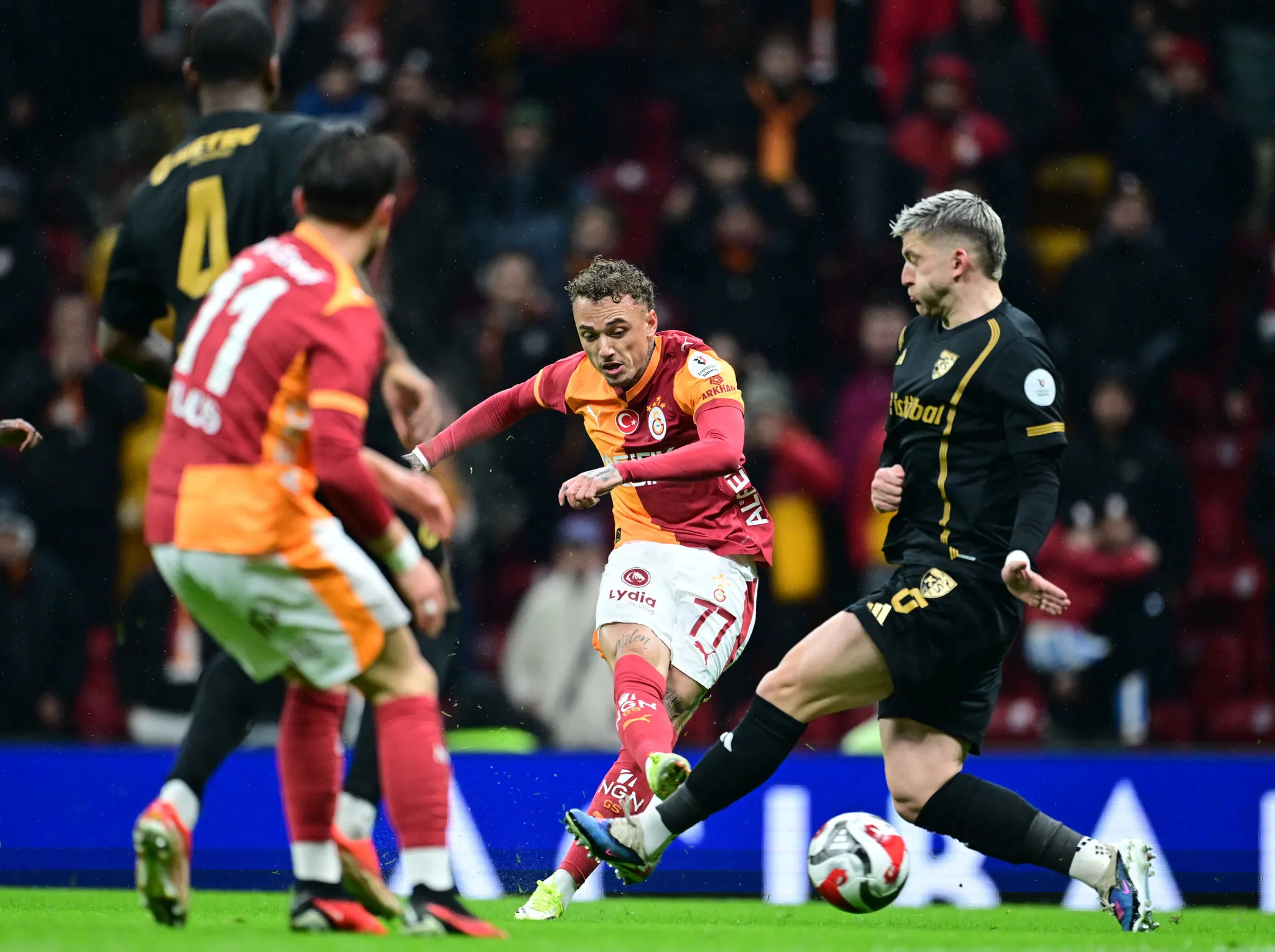 Aslan evinde doludizgin! Sarı-kırmızılılardan dört dörtlük galibiyet