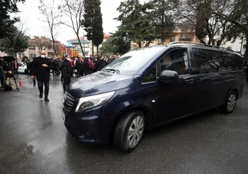 Fatih Terim veda için Florya'da! Taraftar meydanı doldurdu