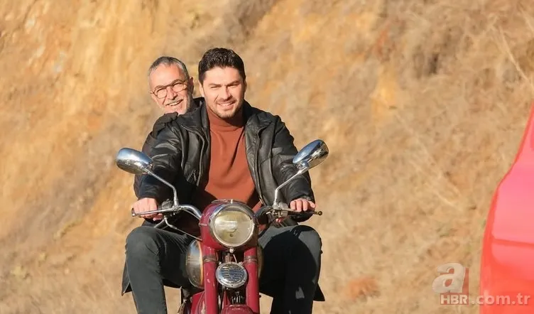 Zembilli'nin Adem'i Emre Dinler bakın hangi dizide oynamış! Burak Özçivit'in rol arkadaşı... 3