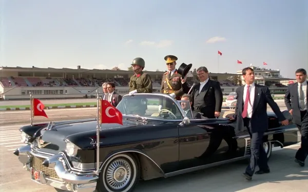 Semra Özal vefatının 28. yılında anılan eşi Turgut Özal’ı anlattı | Turgut Özal’ı kim öldürdü? İşte son anları...