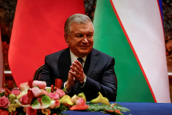 Özbekistan’da halk sandık başında - 2