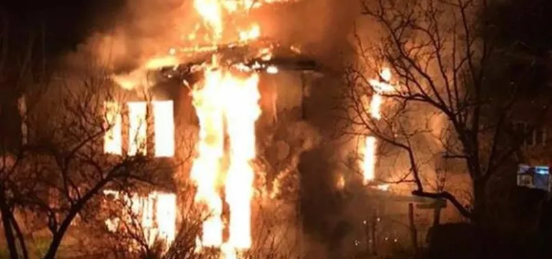 Tokat'ta tarihi konak alevlere teslim oldu