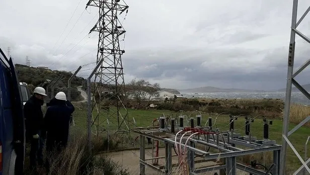 Marmara Adası elektrik kesintisi yaşanıyor! Hava şartları yüzünden bölgeye yardım gidemiyor - 1