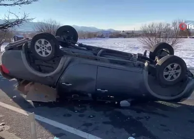Elazığ’da pikap takla attı: 3 yaralı