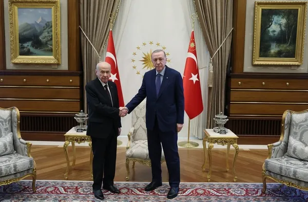 Başkan Erdoğan Devlet Bahçeli ile görüştü! Gündem yerel seçim...