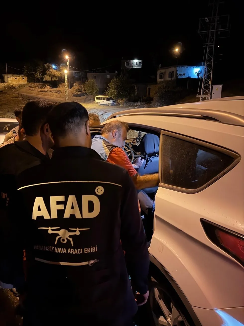 Kayıp çocuk gece yarısı ormanda bulundu! Ailenin yüreğine su serpen haber - 1