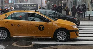 Tarkan afişleri New York caddelerinde