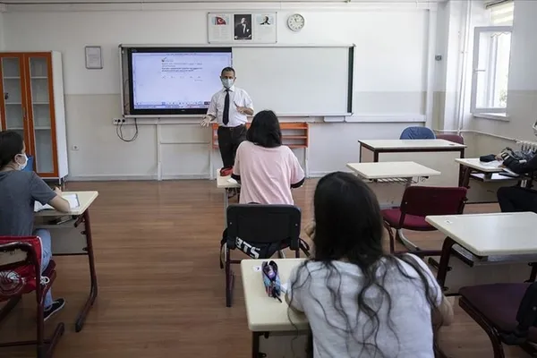 Son dakika: YÖK’ten yüz yüze eğitim açıklaması